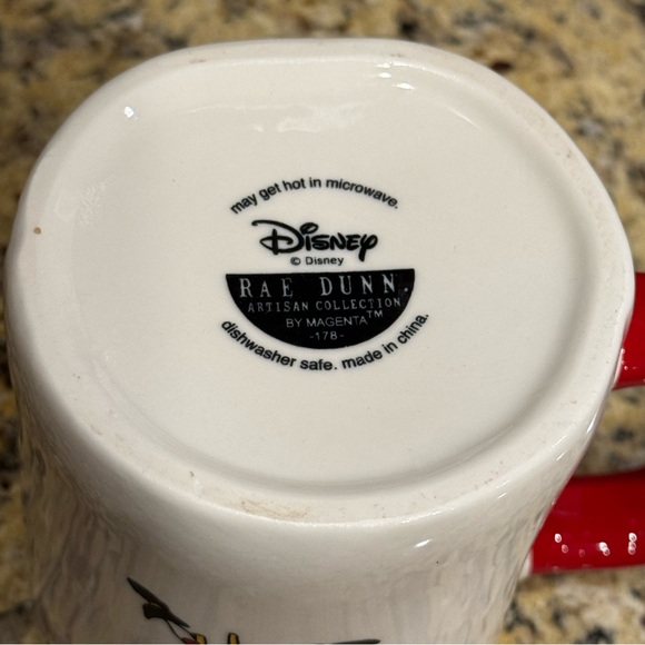 NWOT Disney are Dunn Captain Hook Mug with Hat Topper Lid - Picture 6 of 6